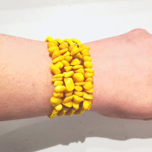 3for$20 Yellow seed bead and stone bracelet - Picture 1 of 4